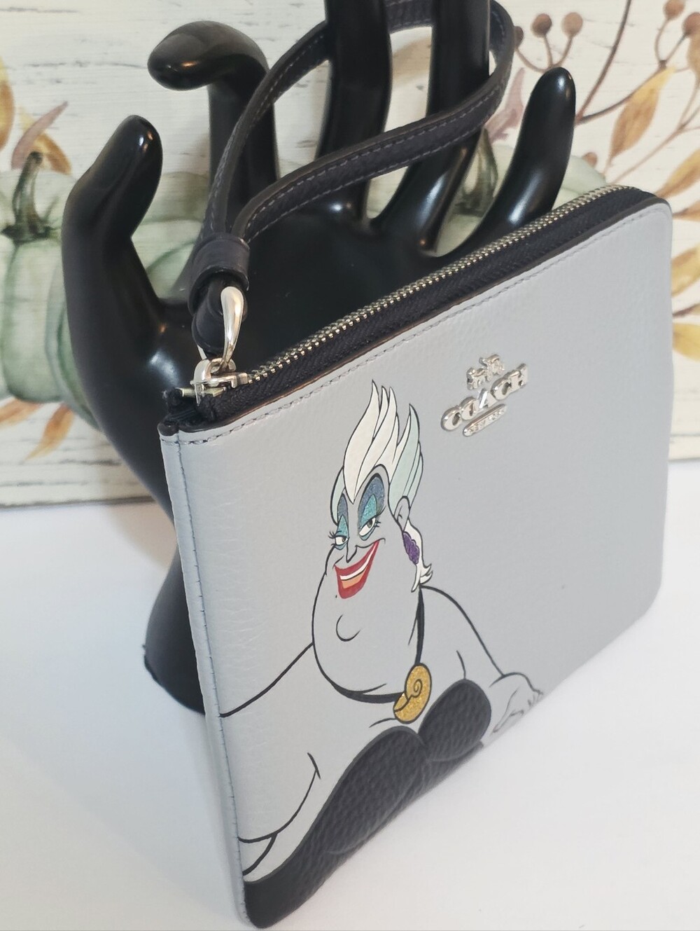 Coach Disney X Coach Corner Zip Wristlet Ursula Motif Ice Blue Multi Rare CC827 - Picture 8 of 15